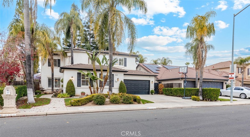 2170 W Beechwood Ave