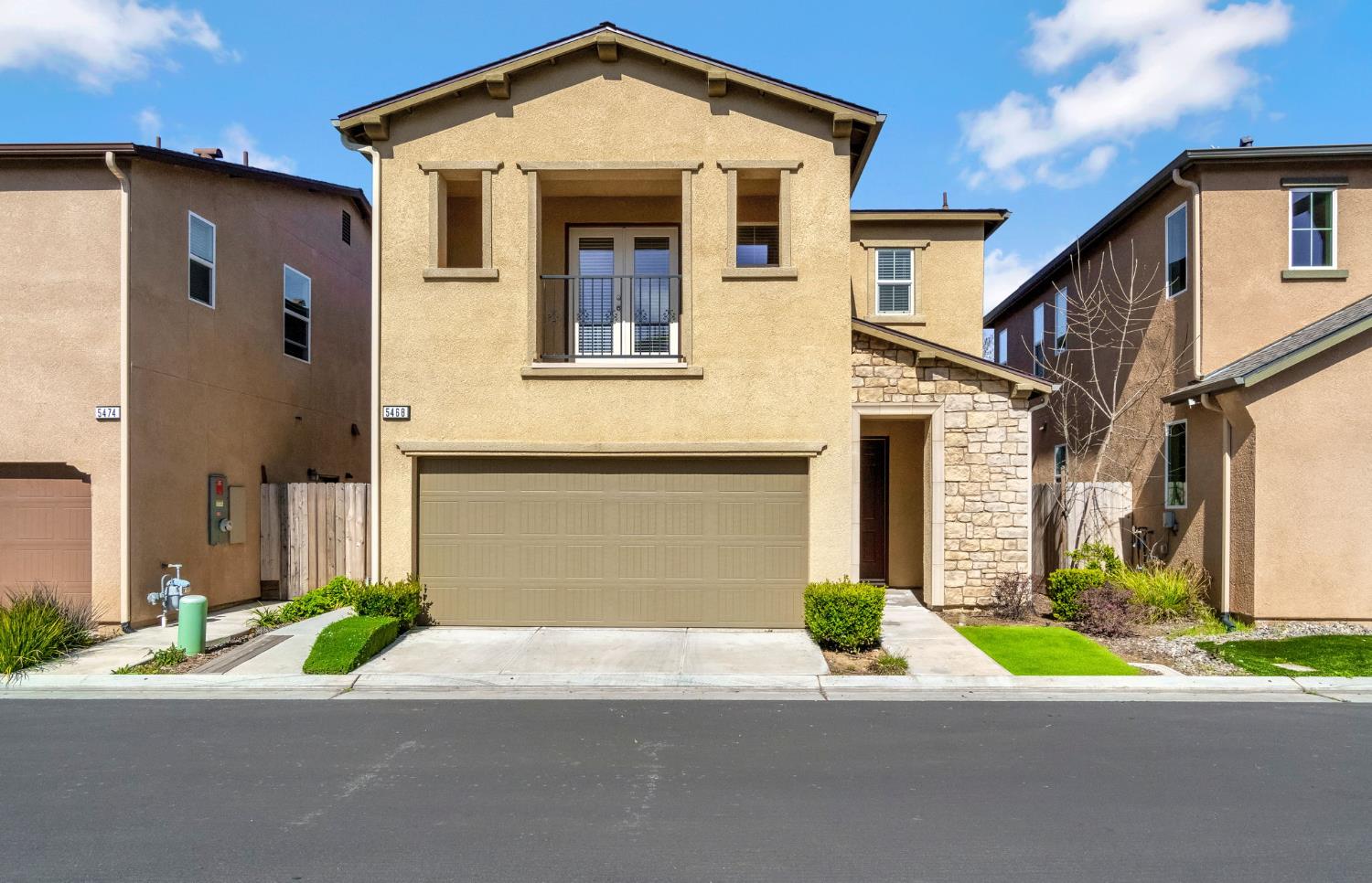 5468 W Santa Barbara Dr